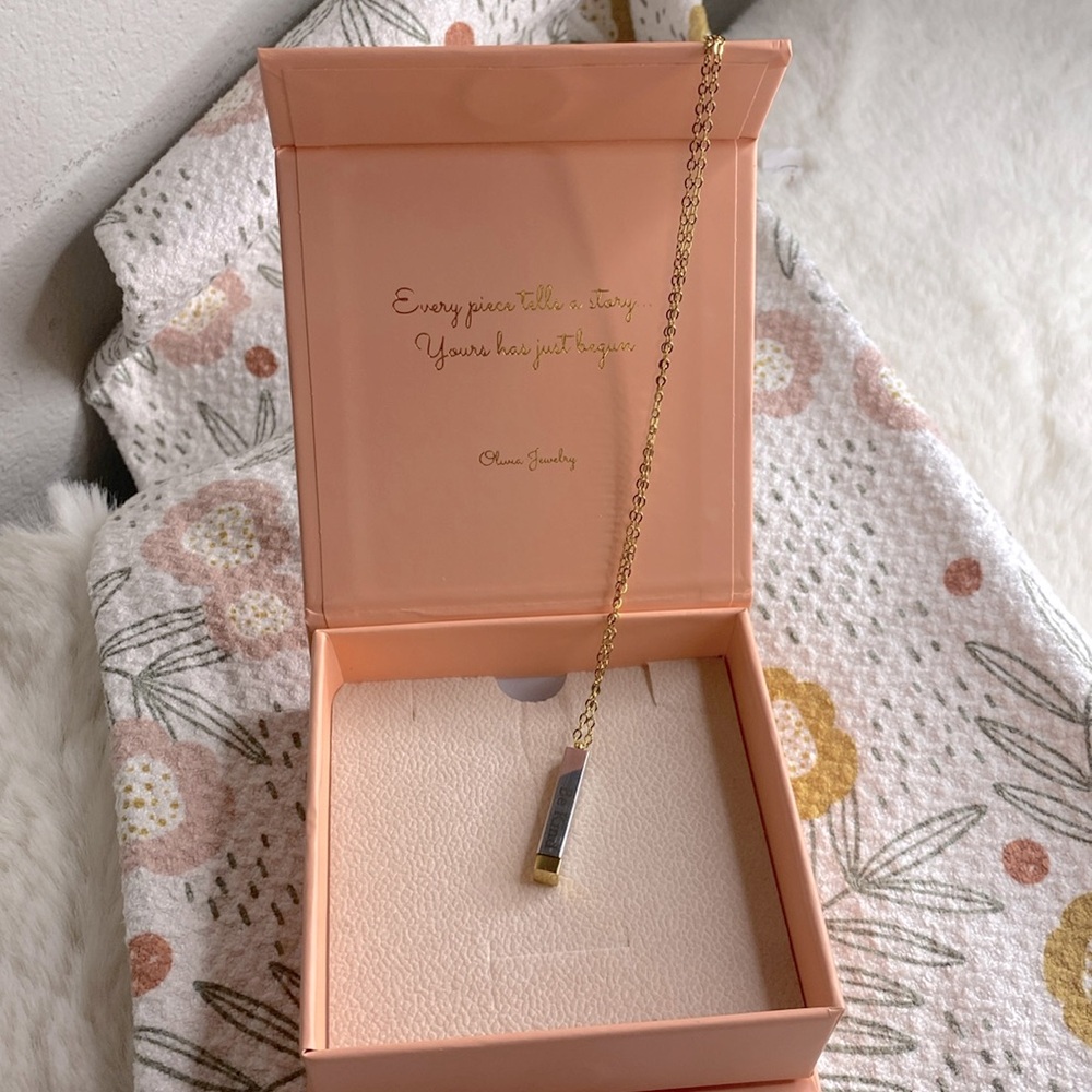 Olivia Jewelry Be Kind (of a b—ch) Necklace Gold-tone Chain Brand New
